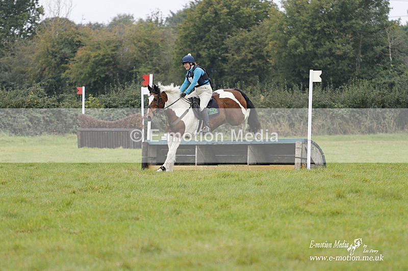  WWHT 171021 1945 - Novice Pairs (0.80m)  17/10/21