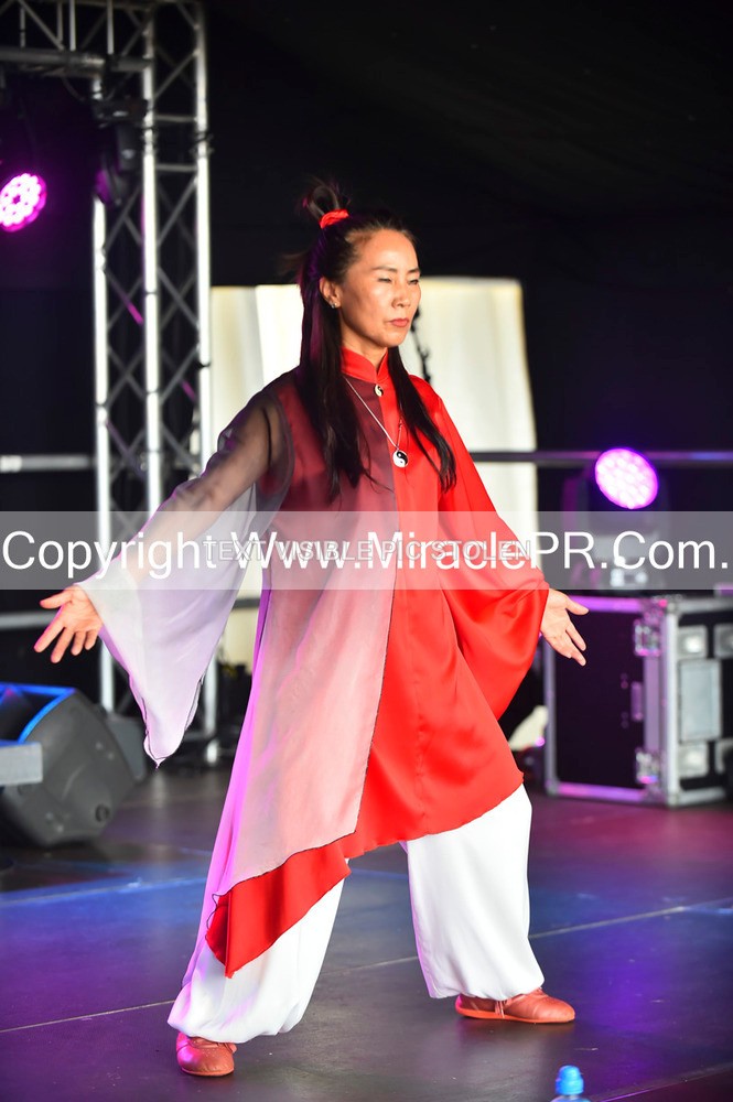 SH4_1500 - Tai Chi with Lisa Kay.