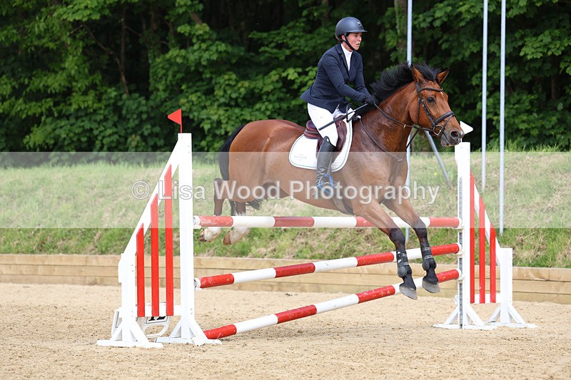 3E7A1097 - Class 13: Senior Newcomers/1.10m open