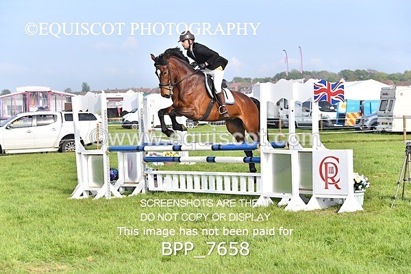BPP_7658 - CLASS 6 Nisbets Fresh From The Farm & The Golf Inn 1.00m Amateur Championship