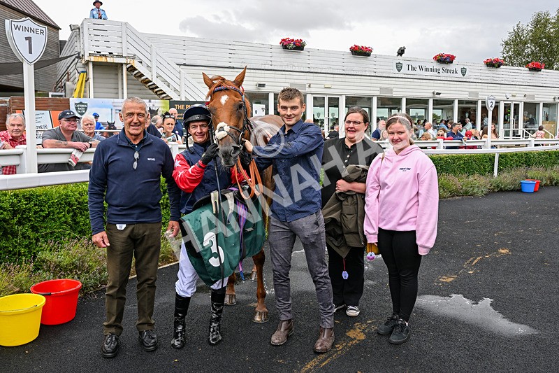 170826-Race 5-Our Absent Friends-5571 - Race 5 16.15pm racingtv.com Handicap