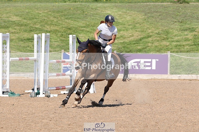 250430-151414-01325 - Cls 6 Foxhunter and 1.20m Open