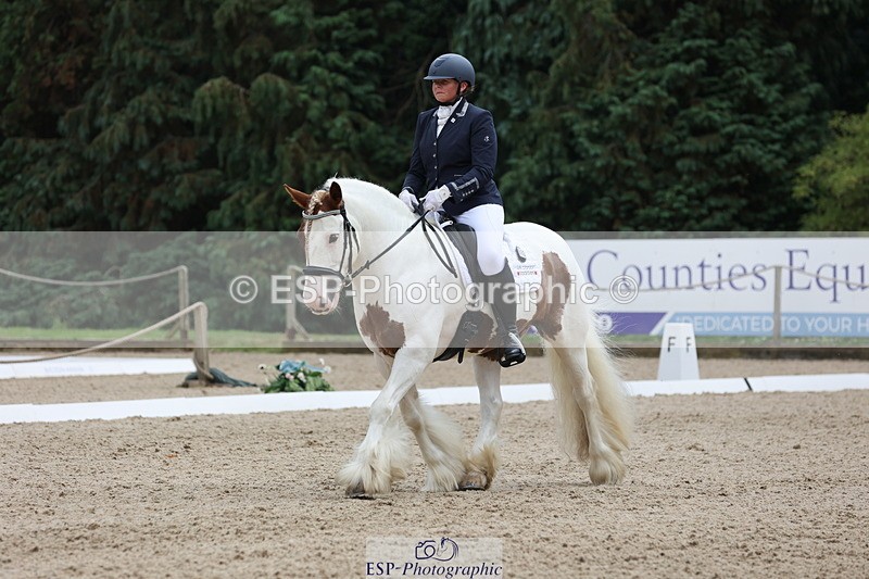 250718A-140238-01692 - 092-Rachael.Smaldon-Nadderbrook.Biscuit