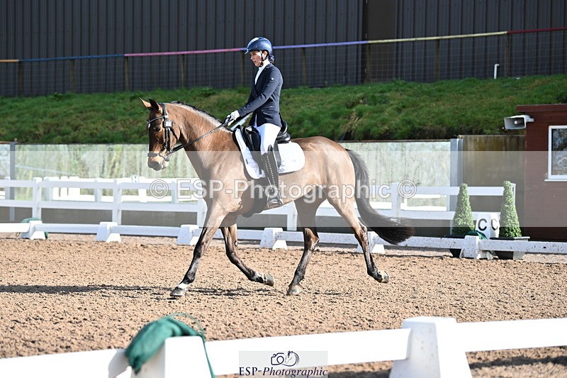 240218A-110235-05774 - 131-Lauren.Burrows-Active.Vogue