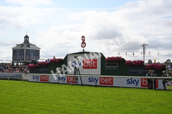 yr18082021r3-48 - Race 3 3.00pm Sky Bet Great Voltigeur Stakes