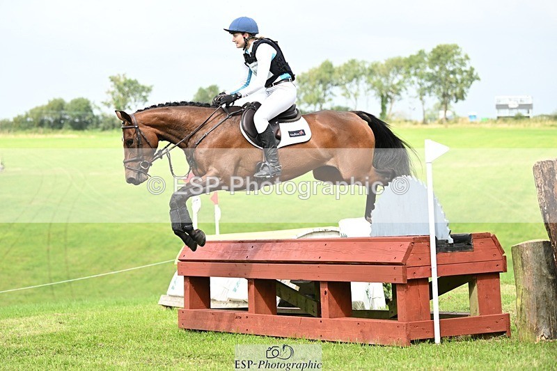 240831A-122633-02109 - 116-Bridget.Garlick-MERCURIAL