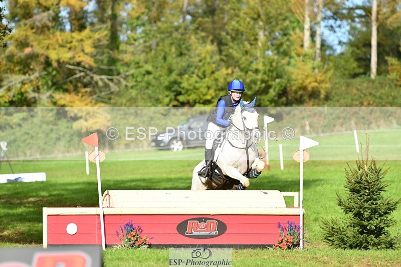 251025A-143425-21234 - G-515-Jessica.Saunders