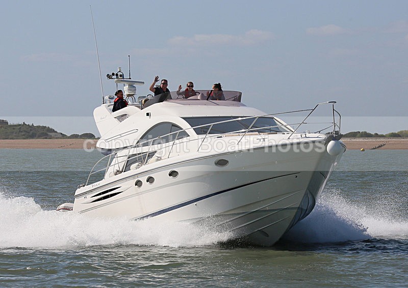 140413 GEORGIES GIRL FAIRLINE PHANTOM 43 WT7A6006 - Flybridge Cruisers