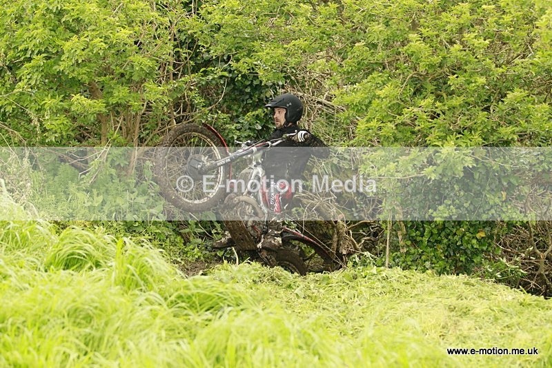 TR 060512-077 - Petit Bot - 06/05/12