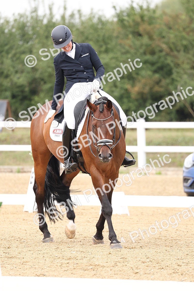 SBM_007492 - Class 9 - FEI INT I - 14.57-15.45