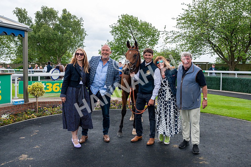 240525-Race 3-Old Is Gold-7076 - Race 3