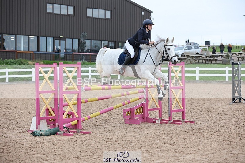 241116X-140916-02409 - Cls 14 A&B Pony Fox & 1.10m Open