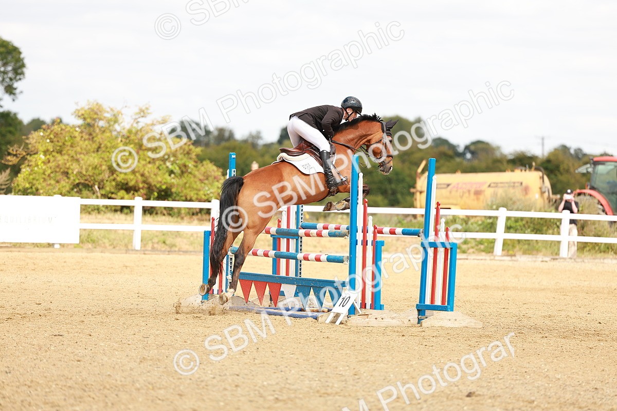 SBM_006892 - Class 4 - Senior British Newcomers - 1.10m