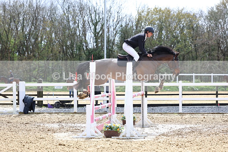 3E7A1949 - Class 7: Senior Newcomers/1.10m open