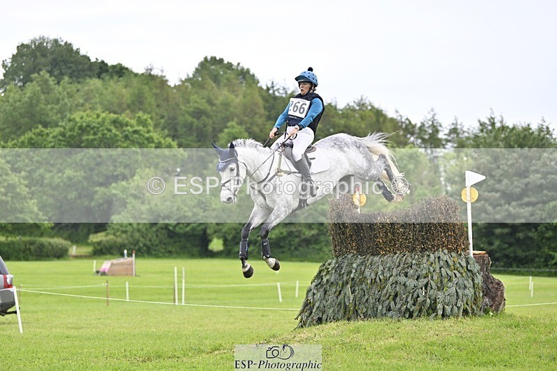 240525-164051-18385 - 266-CAPADOTIA_Z-Eliane_Lovell