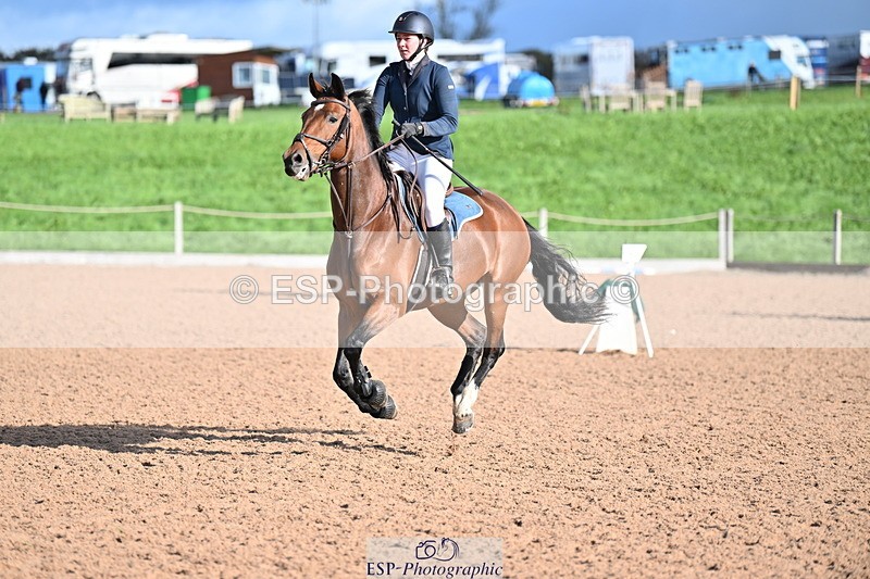 231014A-103312-04133 - Cls 18 Newcomers & 1.10m Open