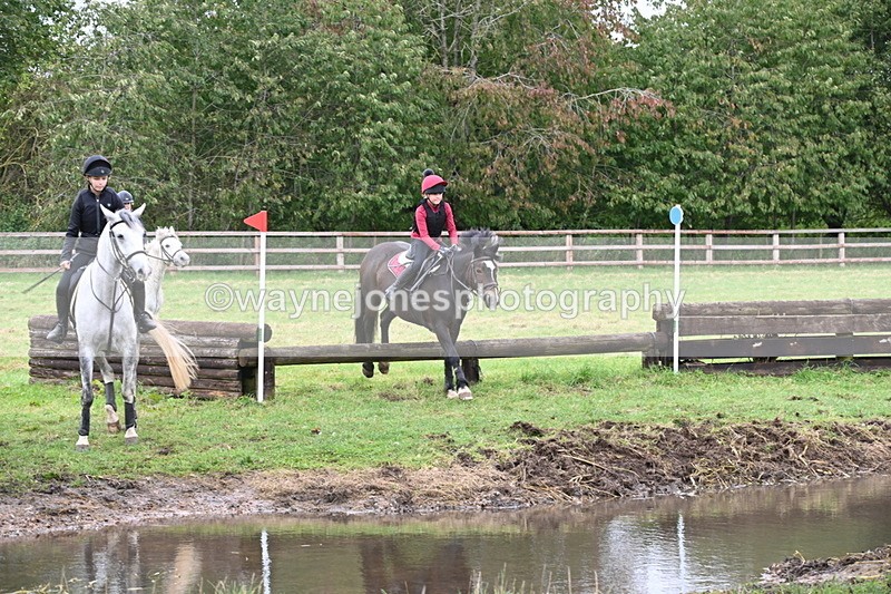 WJ6_6127 - Time at Photographer 12:41 to 13:05
