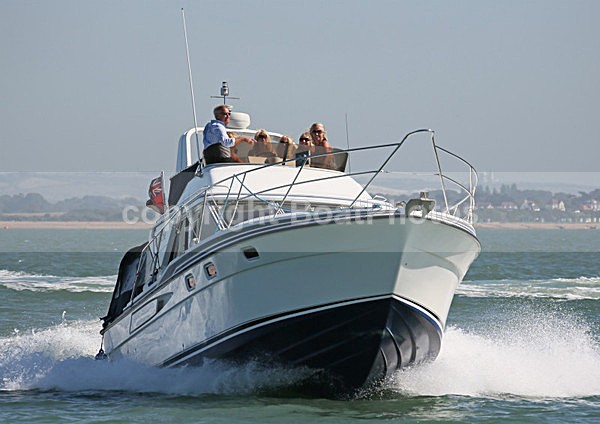 120907 MARLIN CORNICHE WT7A1117 - Flybridge Cruisers