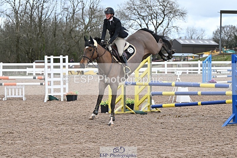 250328-102533-01256 - Cls 8 British Novice and 90cm