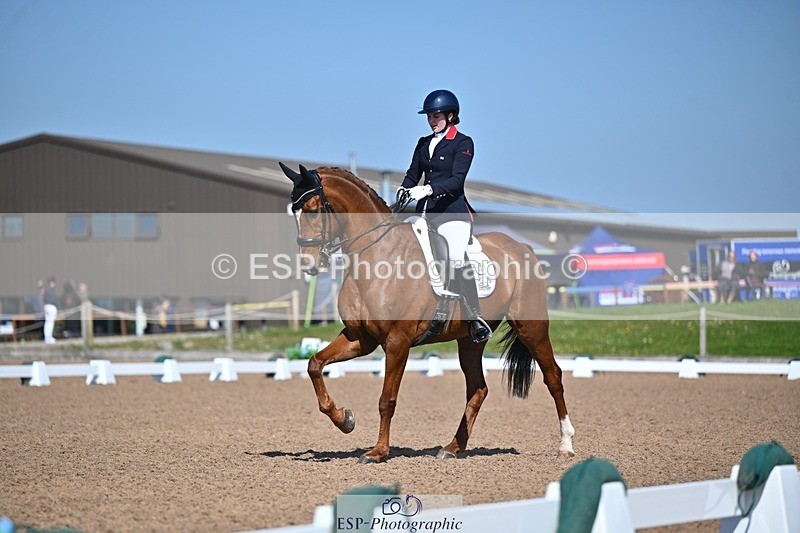 250405-104919-10036 - 120-Isabella.Caldwell-Don.Geniro