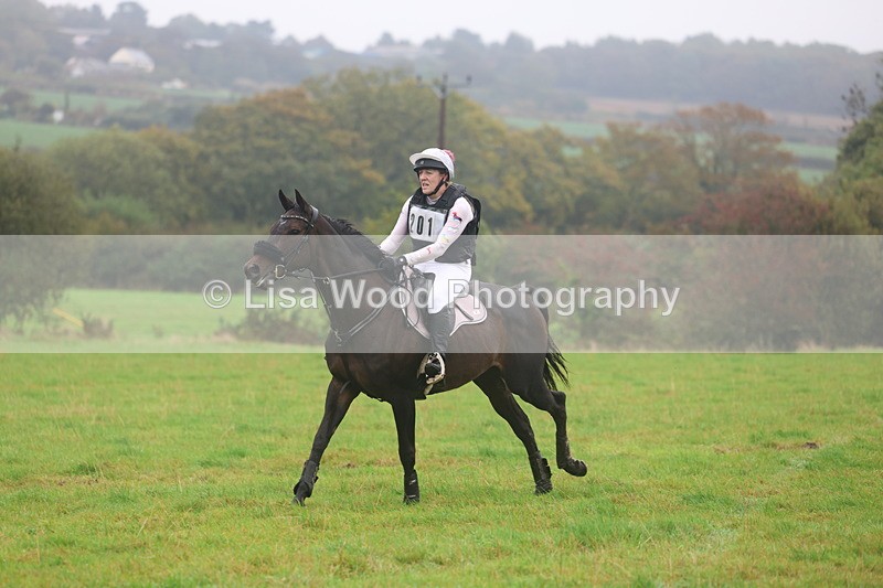 3E7A1071 - Class 2: 70cm: Half Roll Top