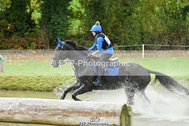 251025A-132327-19972 - F-467-Shareen.Akhtar