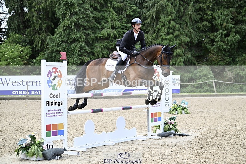 250525A-115212-17153 - B-351-Will.Rawlin-MACKENZY