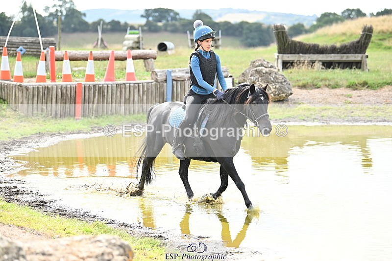 250821B-111134-00193 - Group B - Danielle