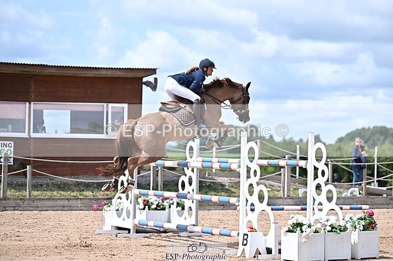 250731-135728-01008 - Cls 04 7Yr Old Jump Off