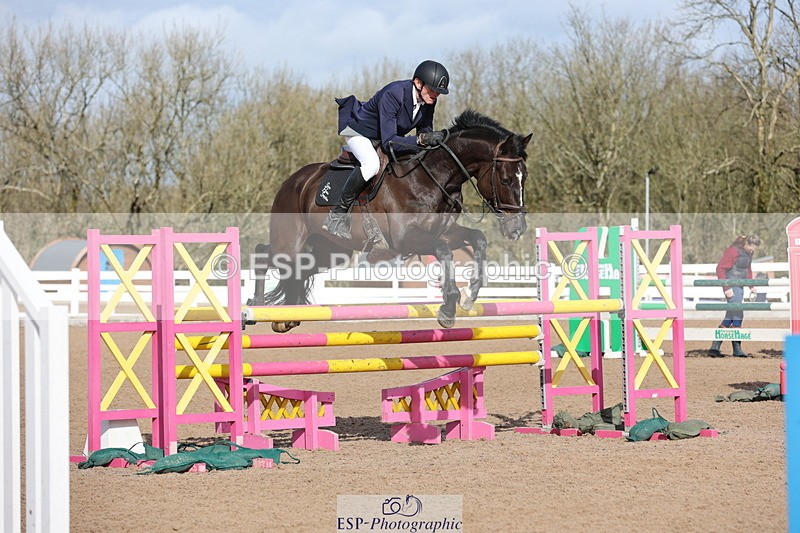 240223A-115838-01028 - Cls 4 Snr 1.05m Open