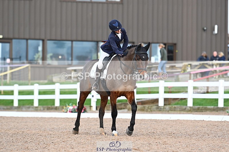 240218A-140043-07947 - 174-Charlie.Cornish-Dali.Van.Het.Burghof.Z