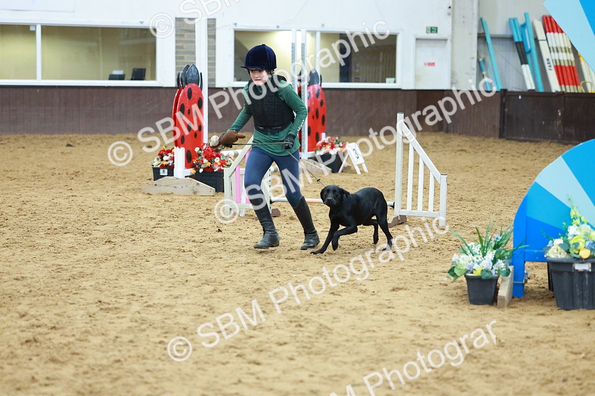 SBM_002381 - Class 3 - Horse & Hound (60cm)