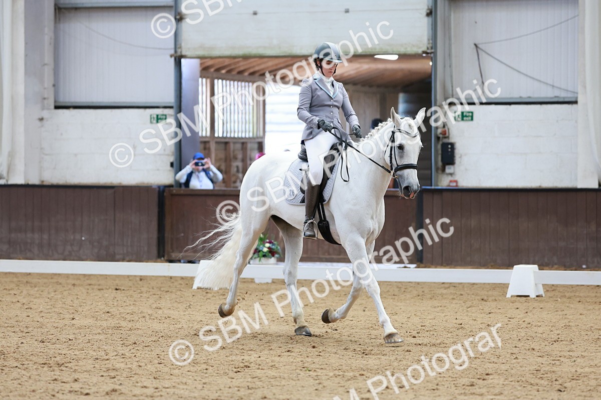 SBM_008137 - Class 6b - Novice 6 - 9.28-10.41