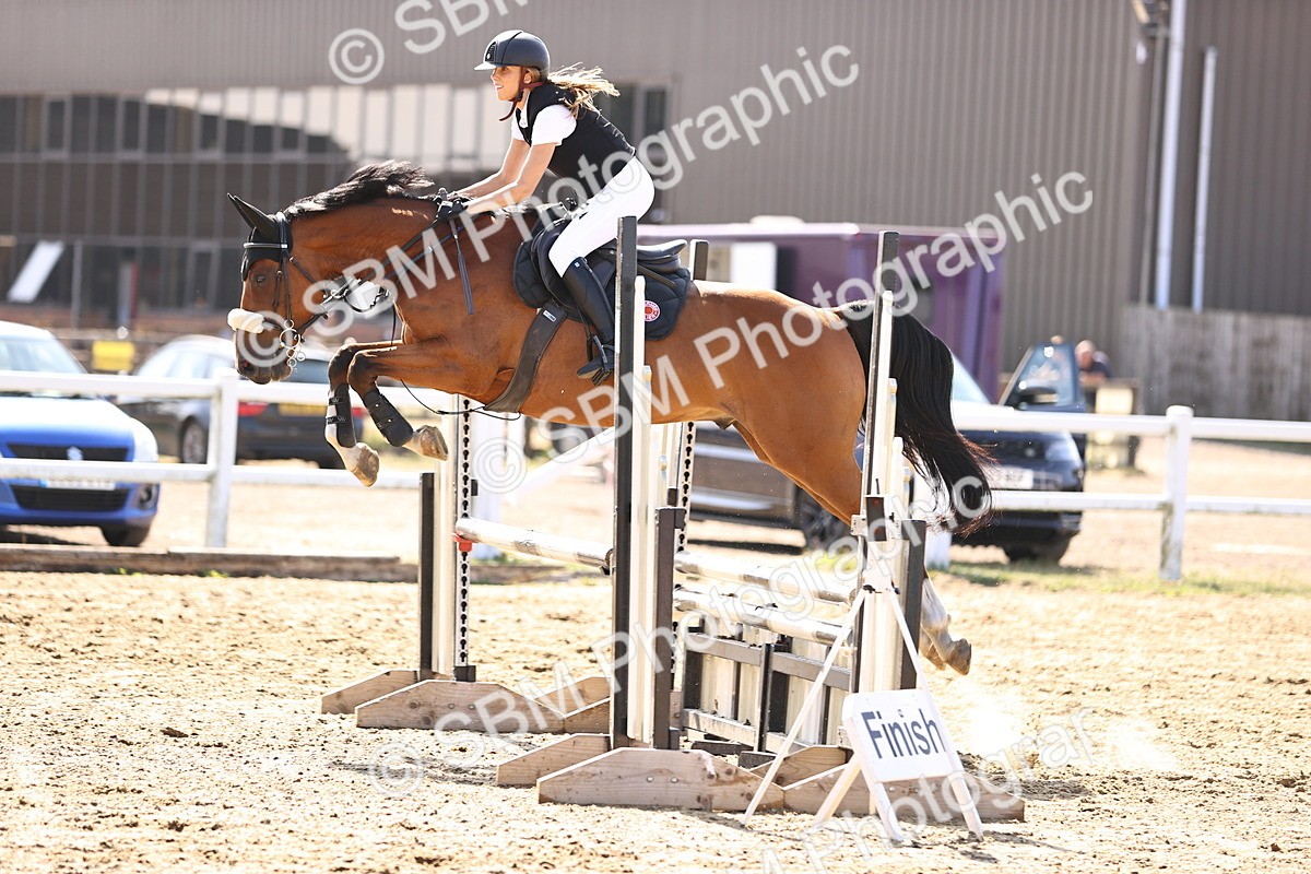 SBM_005767 - Class 9 - Senior British Novice - 90cm