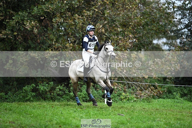 231021-100650-14080 - 619-GARVAGH.GOLDEN.OAK-Ella.Snow-SC+XC