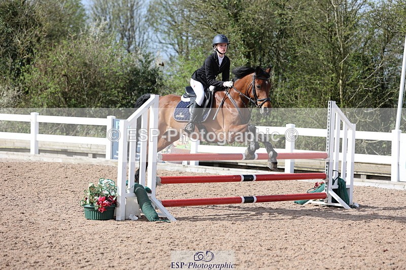 240406A-105444-02908 - Cls 20 British Novice and 90cm Open