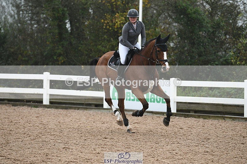 241103A-104823-07587 - SUN Cls 21 Snr Newcomers and 1.10m Open