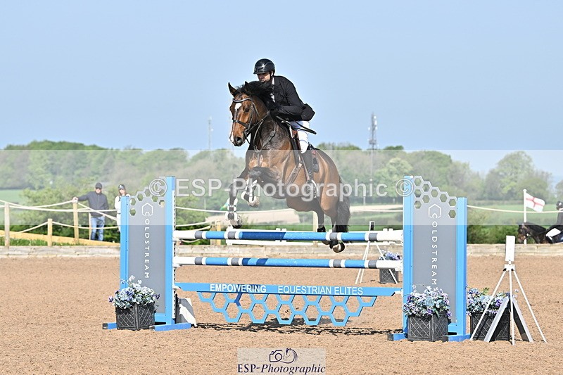 240509A-093629-00606 - Cls 8 Foxhunter