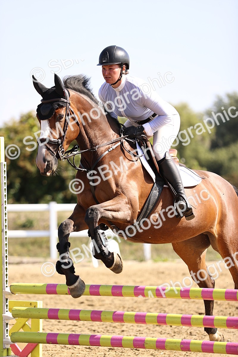 SBM_005694 - Class 9 - Senior British Novice - 90cm