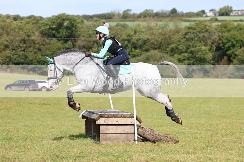 3E7A6426 - Class 1: Trebudannon Open: Pheasant Feeder