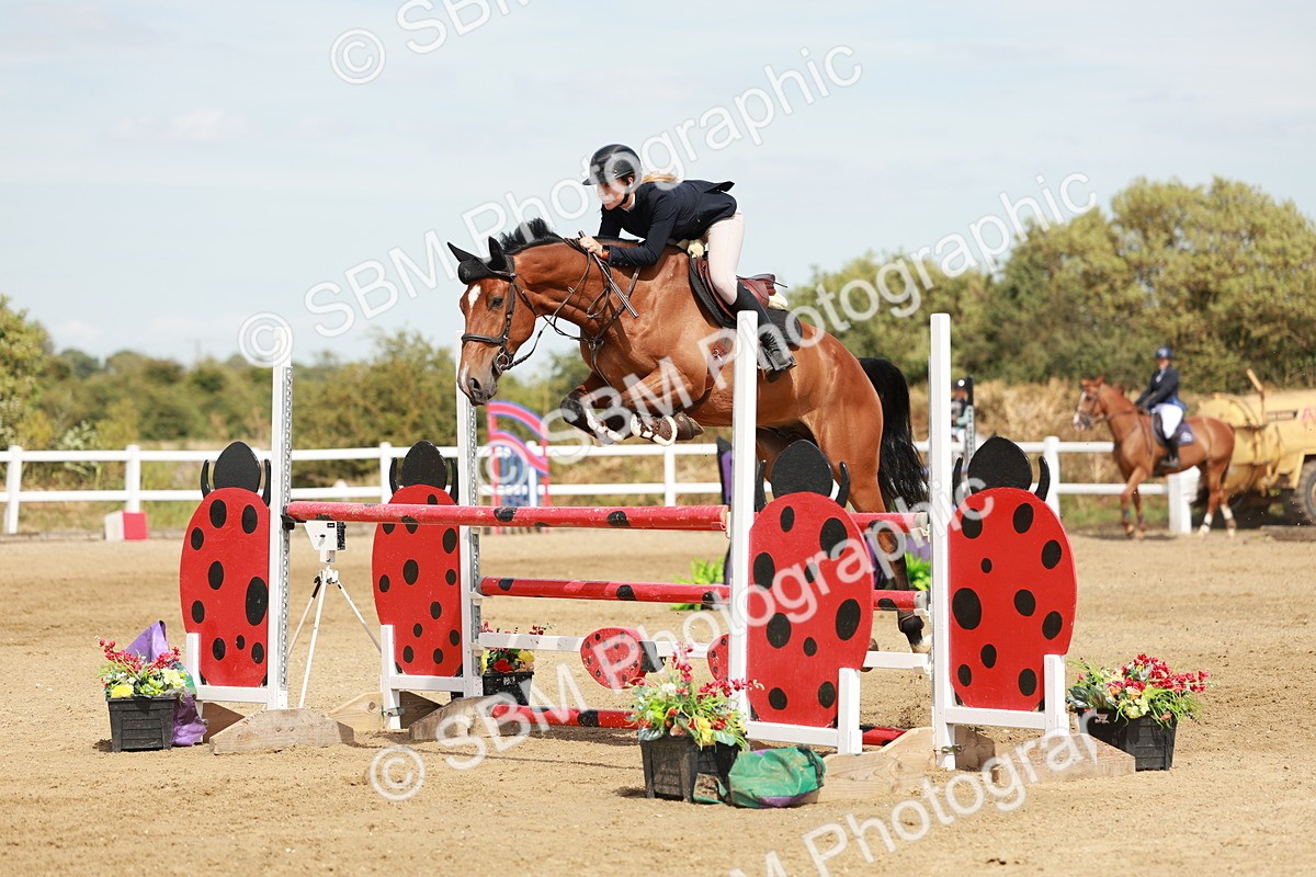 SBM_007939 - Class 4 - Senior Foxhunter - 1.20m Open