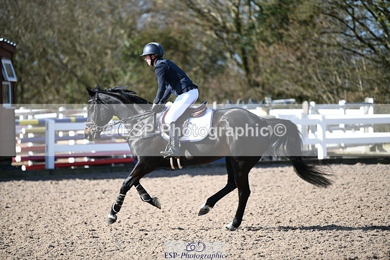 250330-100757-06003 - Cls 32 British Novice and 90cm