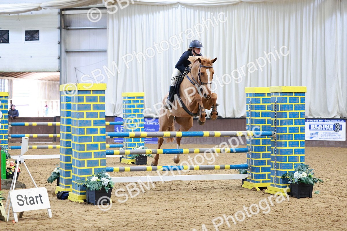 SBM_003677 - Class 11 - Senior Newcomers/ 1.10m Open