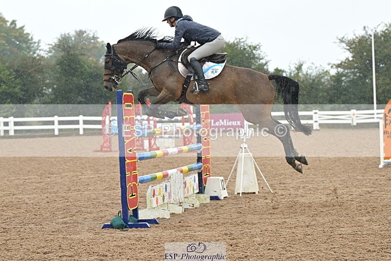 240925A-140736-01051 - Cls 5 Foxhunter and 1.20m Open