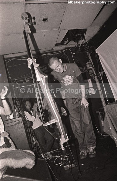 12 sneaky - Friends & Family @ the-roadhouse 18.11.00