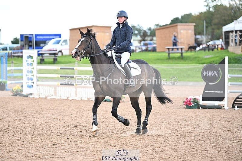 240912A-122708-01471 - Cls 3 Snr Foxhunter