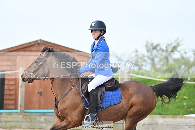 240506A-111000-08437 - Cls 3  Pony Discovery & 90cm Open