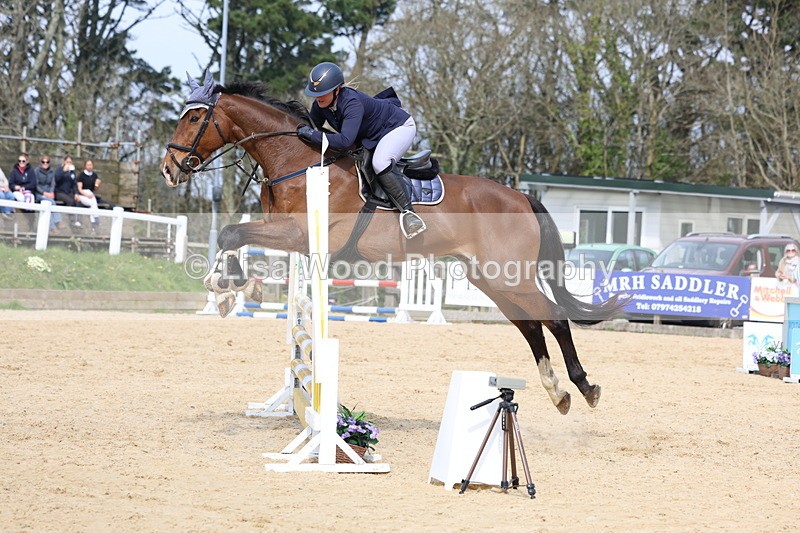 3E7A6954 - Class 5: Senior 95cm