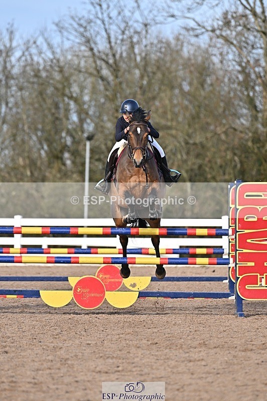 251126-123657-00484 - Cls 4 Newcomers and 1.10m