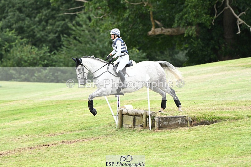240825X-180523-38127 - 80cm XC 17.30 to End